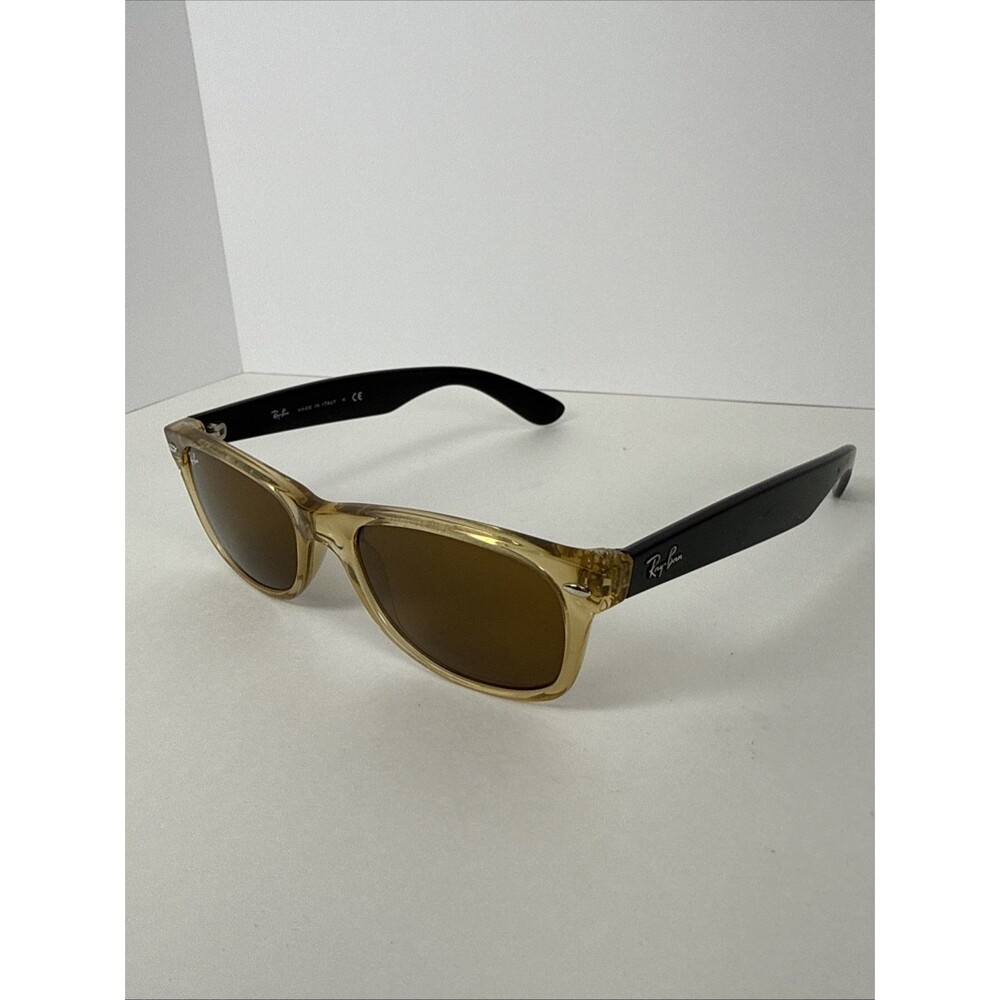 Vintage Ray-Ban Wayfarer RB 2132 945 52/18 Honey Amber Sunglasses Snug